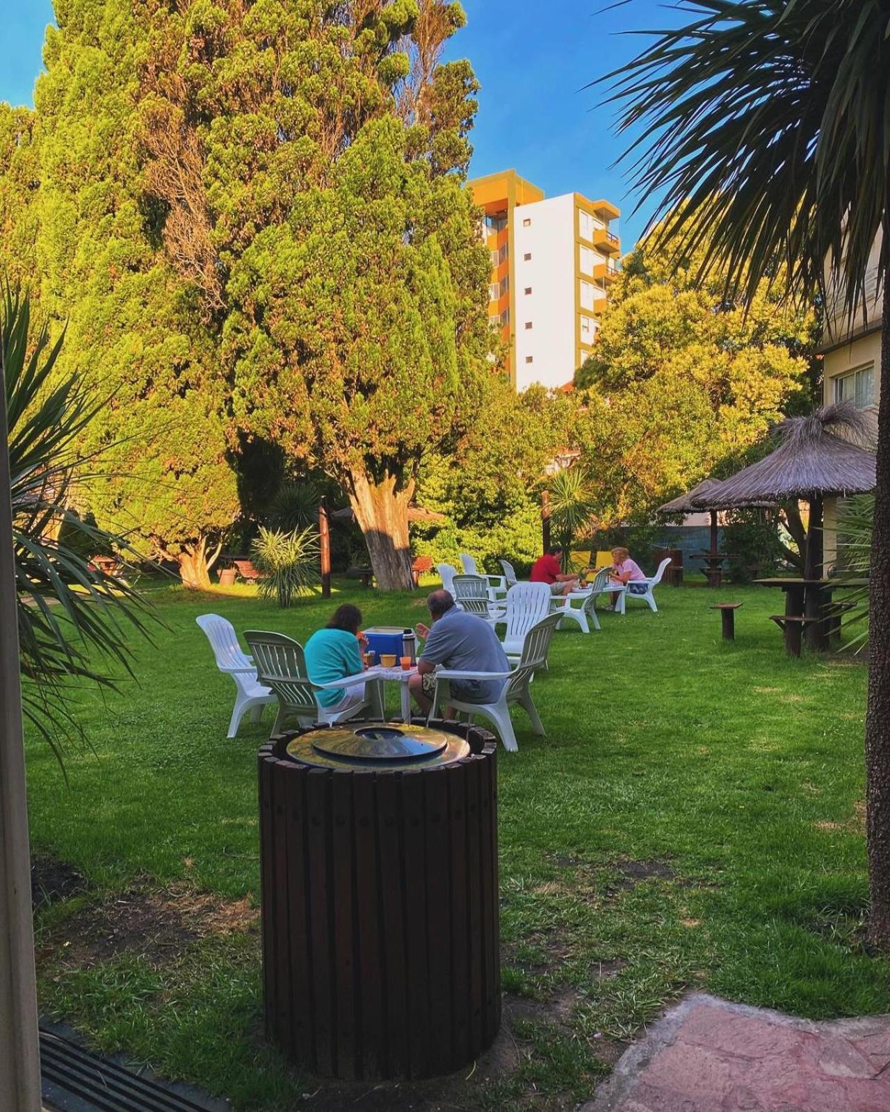 Hotel El Faro Villa Gesell Exteriör bild