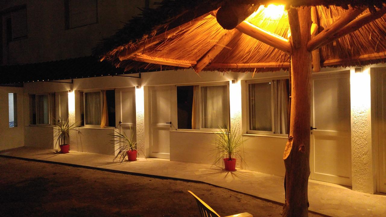 Hotel El Faro Villa Gesell Exteriör bild